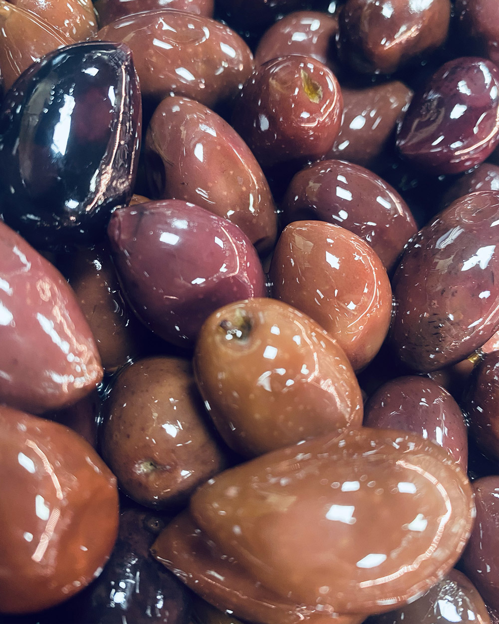 Olives Kalamata chez La Valsoise à Vals-les-Bains Ardèche Olives Kalamata chez La Valsoise à Vals-les-Bains Ardèche