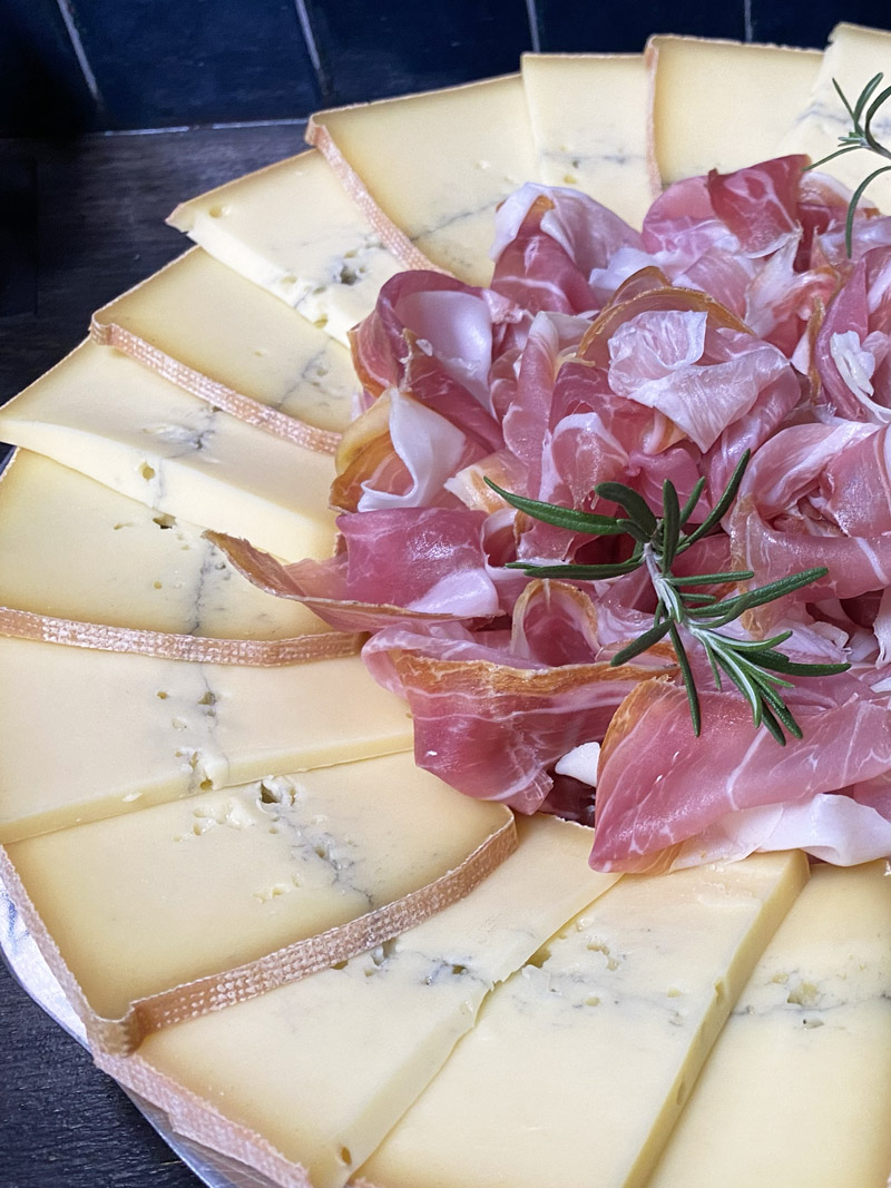 Plateaux Raclette avec Morbier